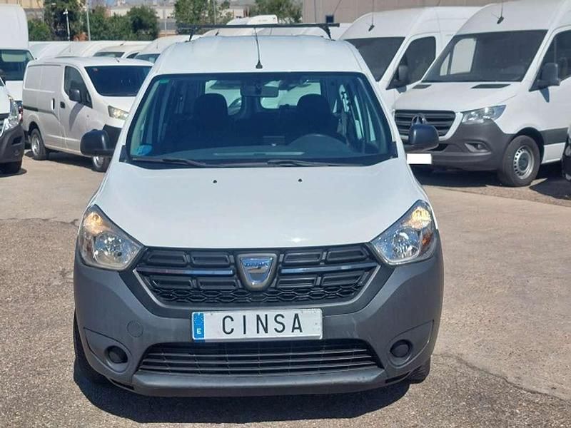 Usado Dacia Dokker Essentiel 102 CV (75 kW) 2018 Blanco Monovolumen