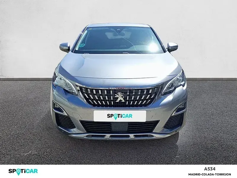 Usado Peugeot 3008 Allure 130 CV (95 kW) 2018 Gris / plata SUV