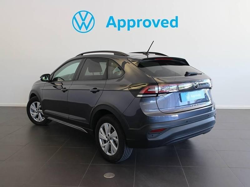 Usado VW Taigo Life 110 CV (80 kW) 2024 Gris SUV