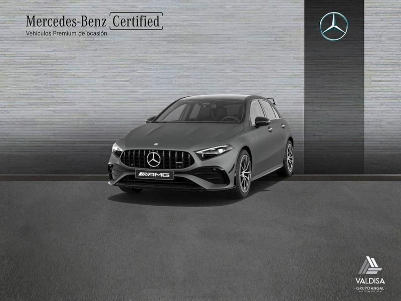 Gris / plata Usado 2025 Mercedes A35 AMG AMG Berlina | 68.400 € - Imagen 1/4