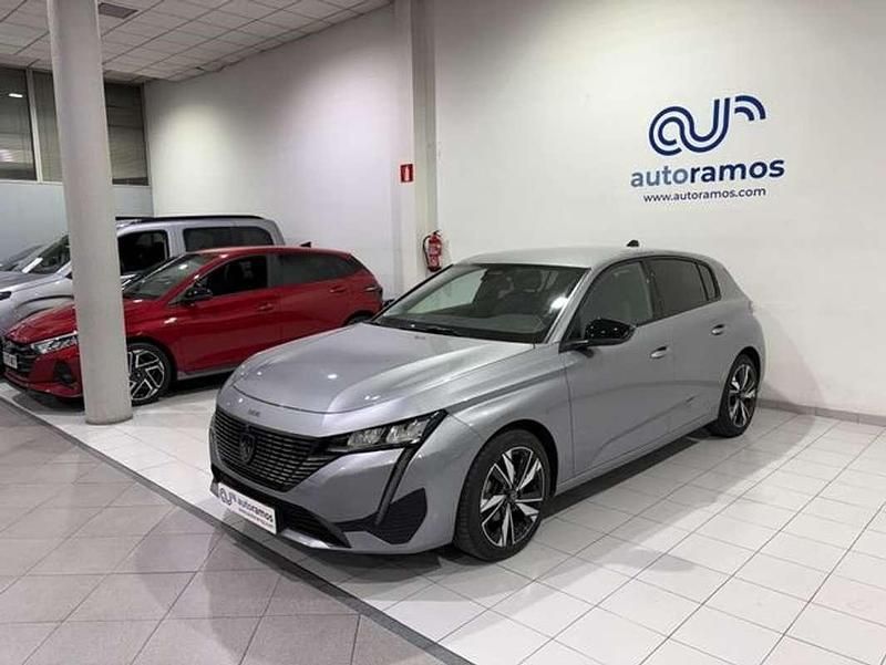 Usado Peugeot 308 Allure 131 CV (96 kW) 2023 Gris Utilitario