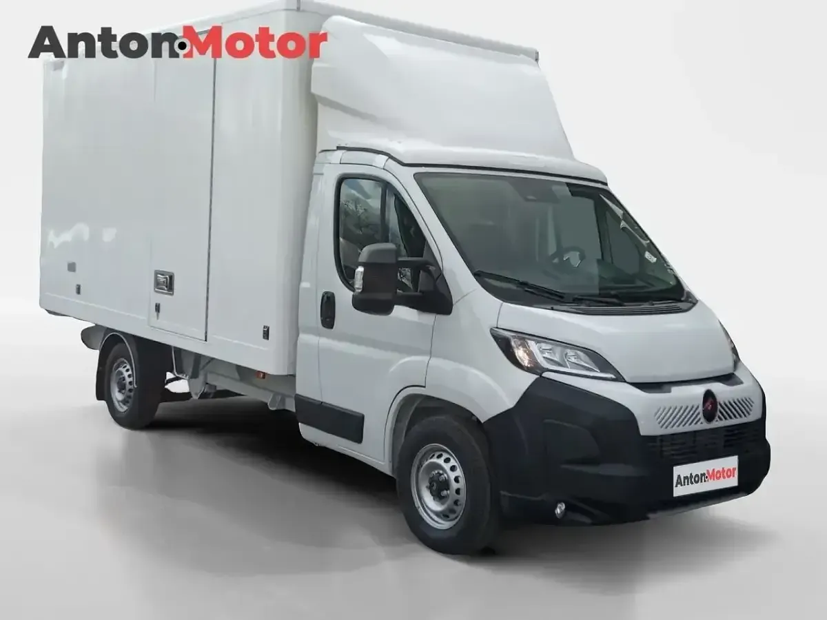 Nuevo Citroën Jumper 140 CV (102 kW) 2026 Blanco Monovolumen