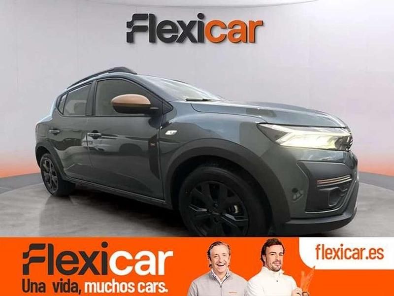 Usado Dacia Sandero Extreme 101 CV (74 kW) 2025 Verde Utilitario