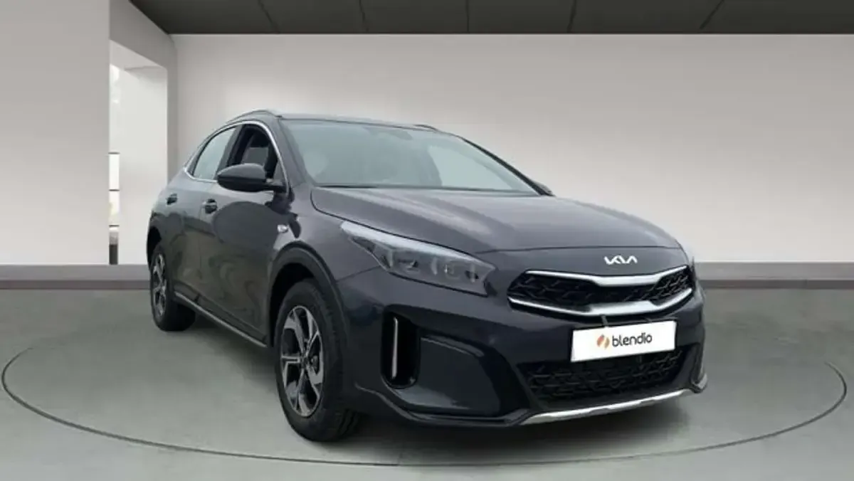 Nuevo Kia XCeed 116 CV (85 kW) 2026 Gris SUV