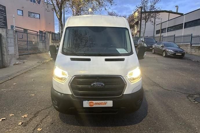 Usado Ford Transit 130 CV (95 kW) 2022 Blanco Berlina