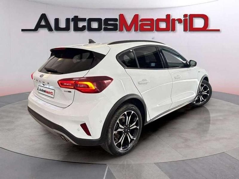 Usado Ford Focus Active 156 CV (114 kW) 2022 Blanco Berlina