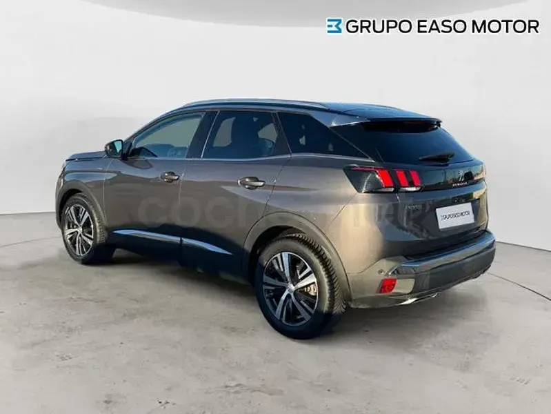 Usado Peugeot 3008 GT-line 130 CV (95 kW) 2020 Gris / plata SUV