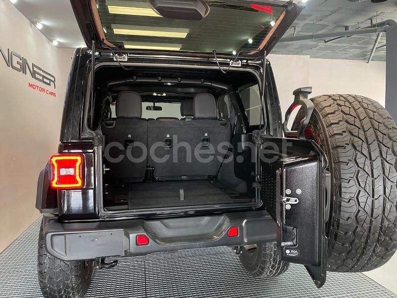 Usado Jeep Wrangler Unlimited Sahara 284 CV (208 kW) 2021 Negro SUV