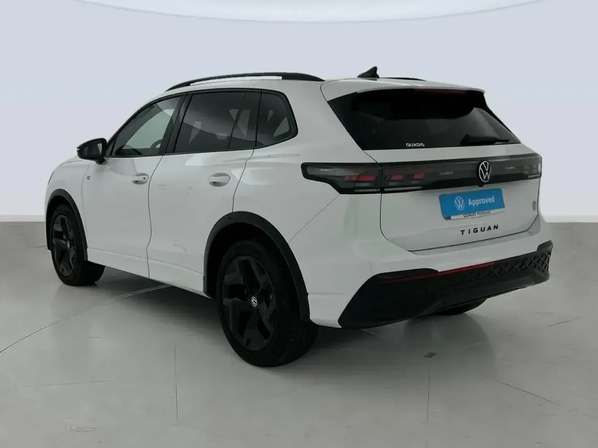 Usado VW Tiguan R-line 150 CV (110 kW) 2026 Blanco SUV