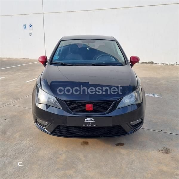 Usado Seat Ibiza SC I-Tech 70 CV (51 kW) 2015 Negro Utilitario