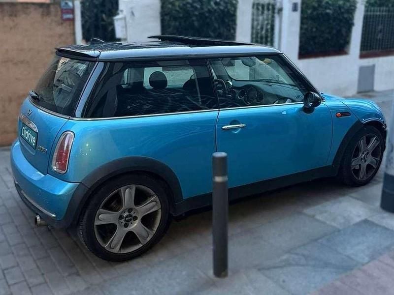 Usado Mini Cooper 120 CV (88 kW) 2005 Azul Utilitario