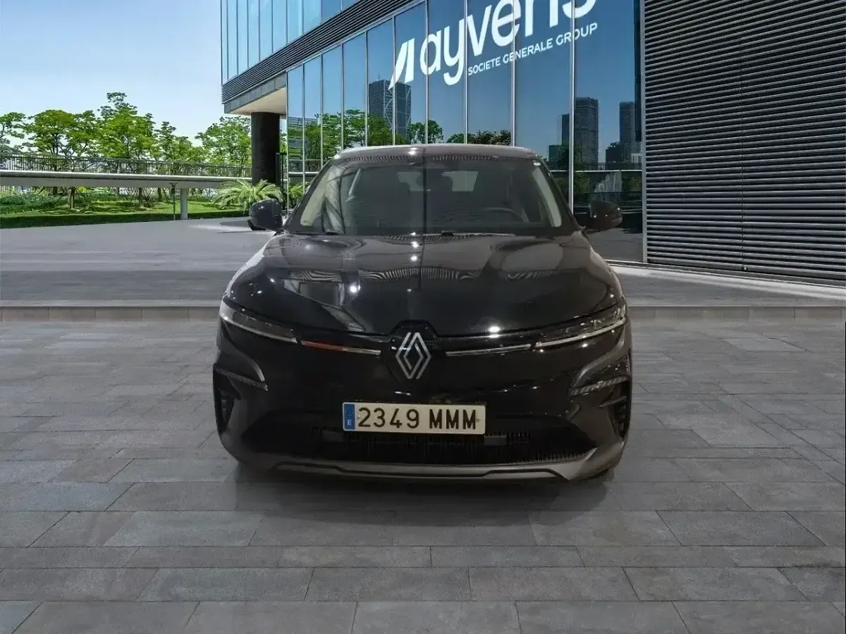 Usado Renault Mégane Evolution 96 kW (131 CV) 2023 Negro Berlina