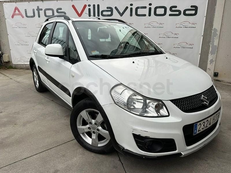 Usado Suzuki SX4 GLX 120 CV (88 kW) 2013 Blanco SUV