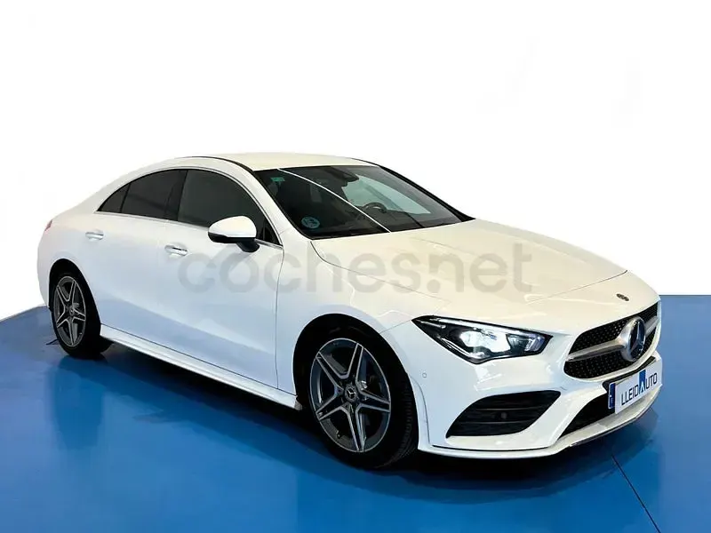 Usado Mercedes CLA180 136 CV (100 kW) 2020 Blanco Berlina
