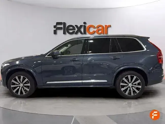 Używany Volvo XC90 Plus 235 KM (172 kW) 2024 Niebieski SUV