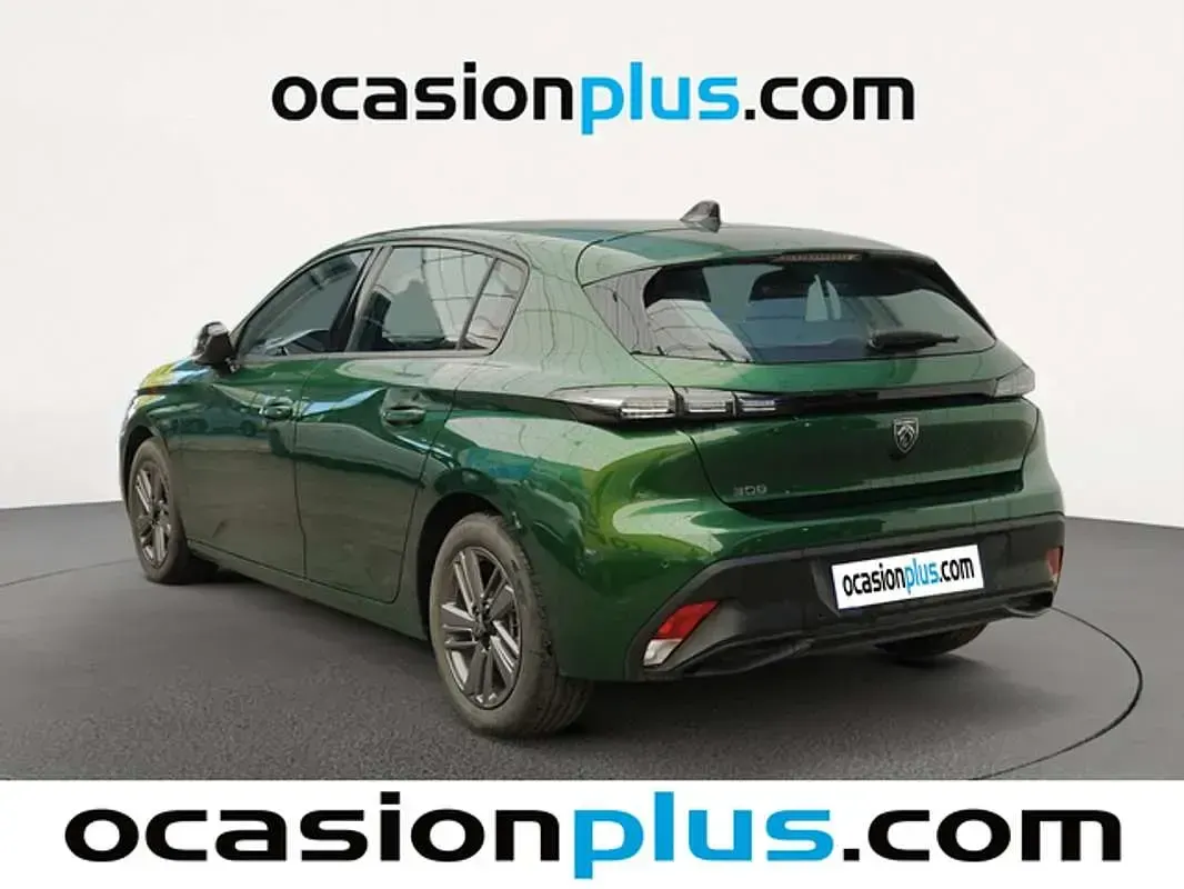 Usado Peugeot 308 Active 131 CV (96 kW) 2024 Verde Utilitario
