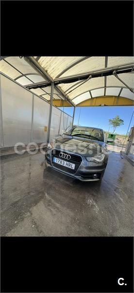 Gris / plata Usado 2013 Audi A1 Ambition Utilitario | 9500 € (Precio justo) - Imagen 1/4