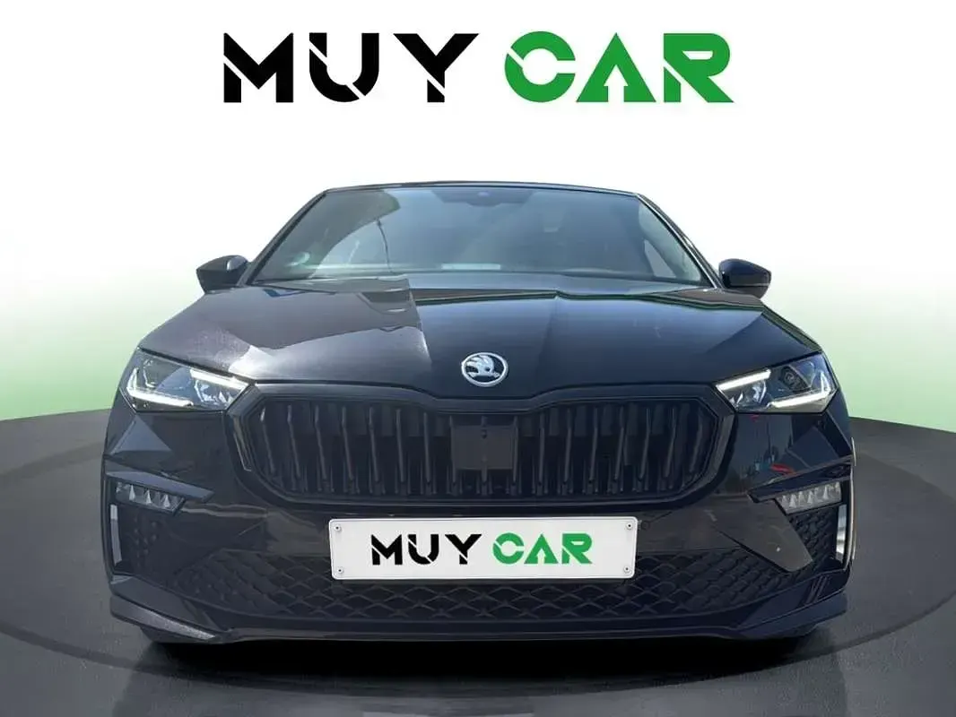 Usado Skoda Scala Monte Carlo 150 CV (110 kW) 2024 Negro Utilitario