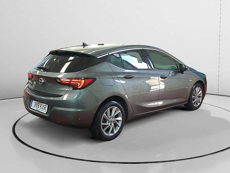 Usado Opel Astra Dynamic 126 HP (92 kW) 2019 Cinzento Sedan
