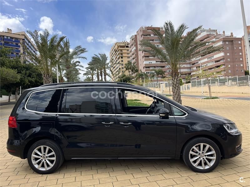 Usado VW Sharan Advance 140 CV (102 kW) 2013 Negro Monovolumen