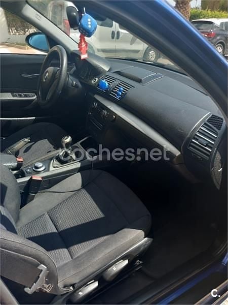 Usado BMW 118 122 CV (89 kW) 2008 Azul Utilitario