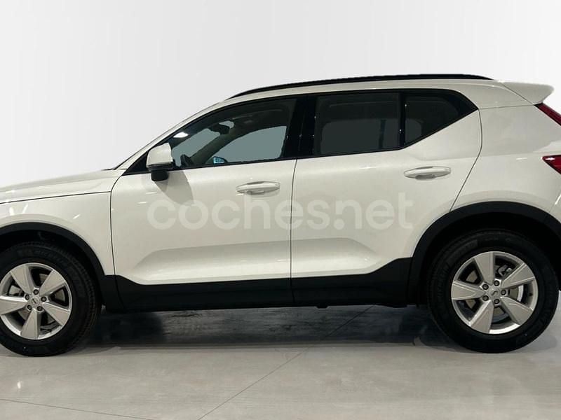 Nuevo Volvo XC40 163 CV (119 kW) 2025 Blanco SUV