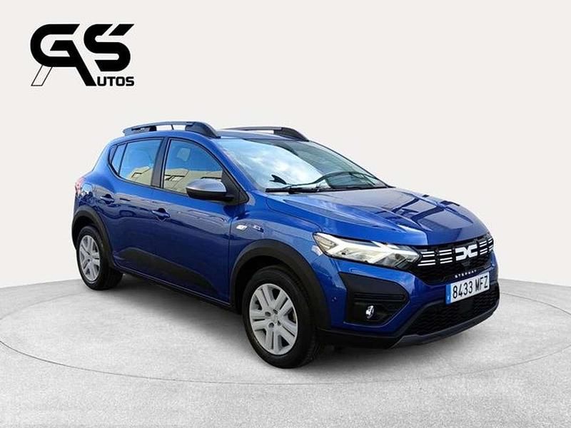 Usado Dacia Sandero Essentiel 91 CV (66 kW) 2023 Azul Utilitario