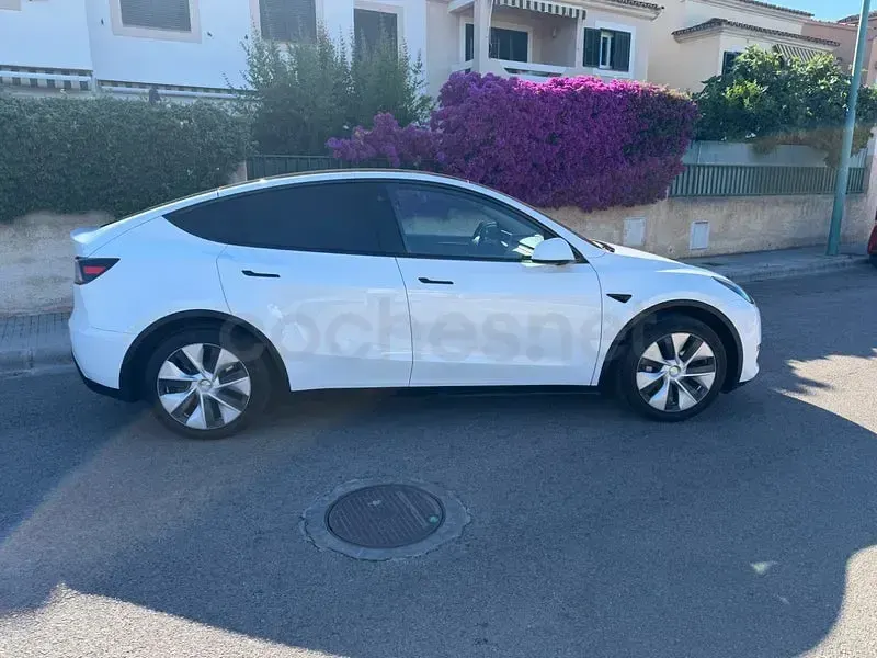 Usado Tesla Model Y RWD 250 kW (340 CV) 2023 Eléctrico SUV