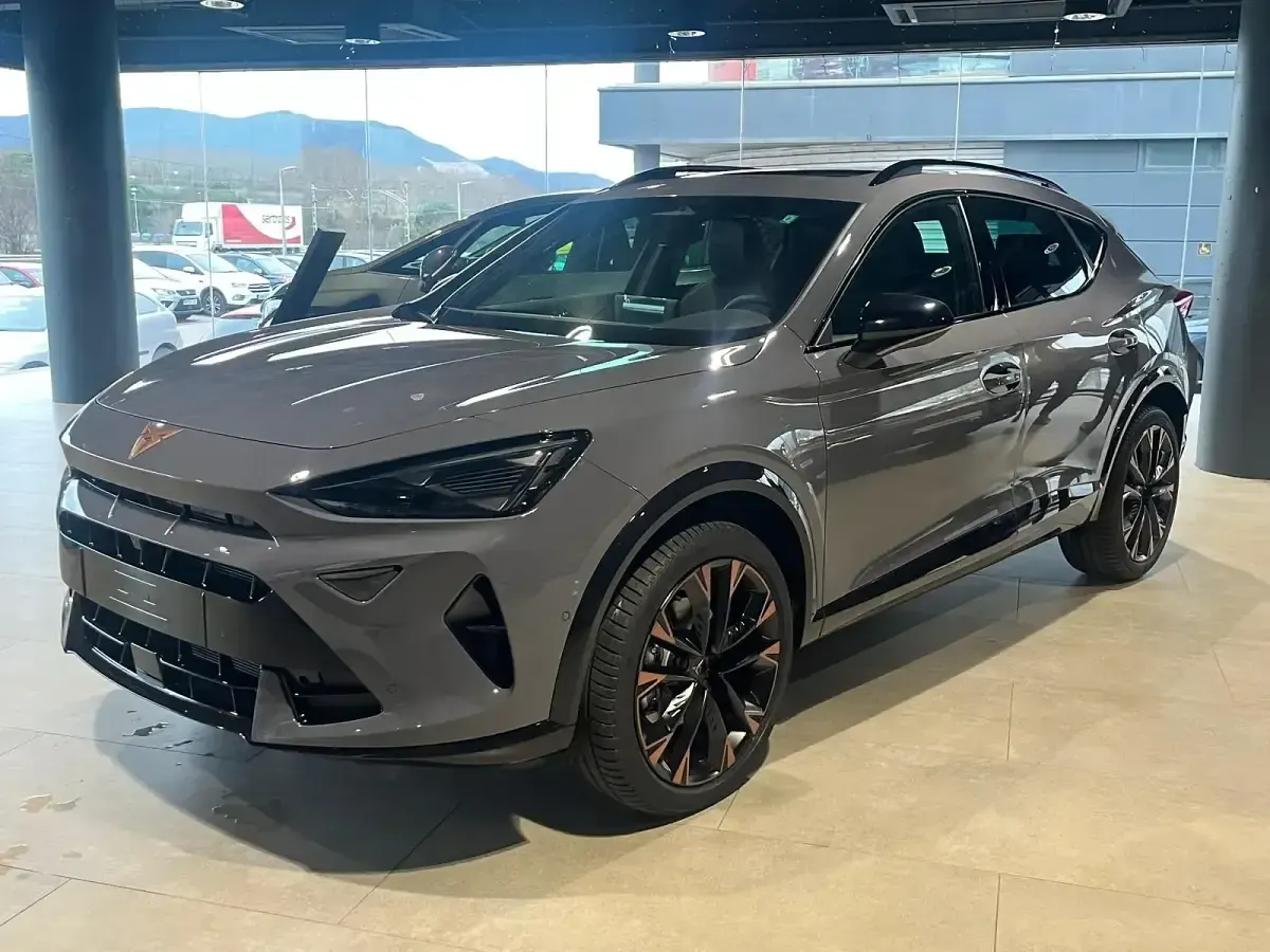 Nuevo Cupra Formentor 150 CV (110 kW) 2025 Gris SUV