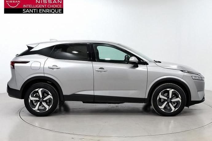 Usado Nissan Qashqai N-Connecta 159 CV (116 kW) 2024 Plateado SUV