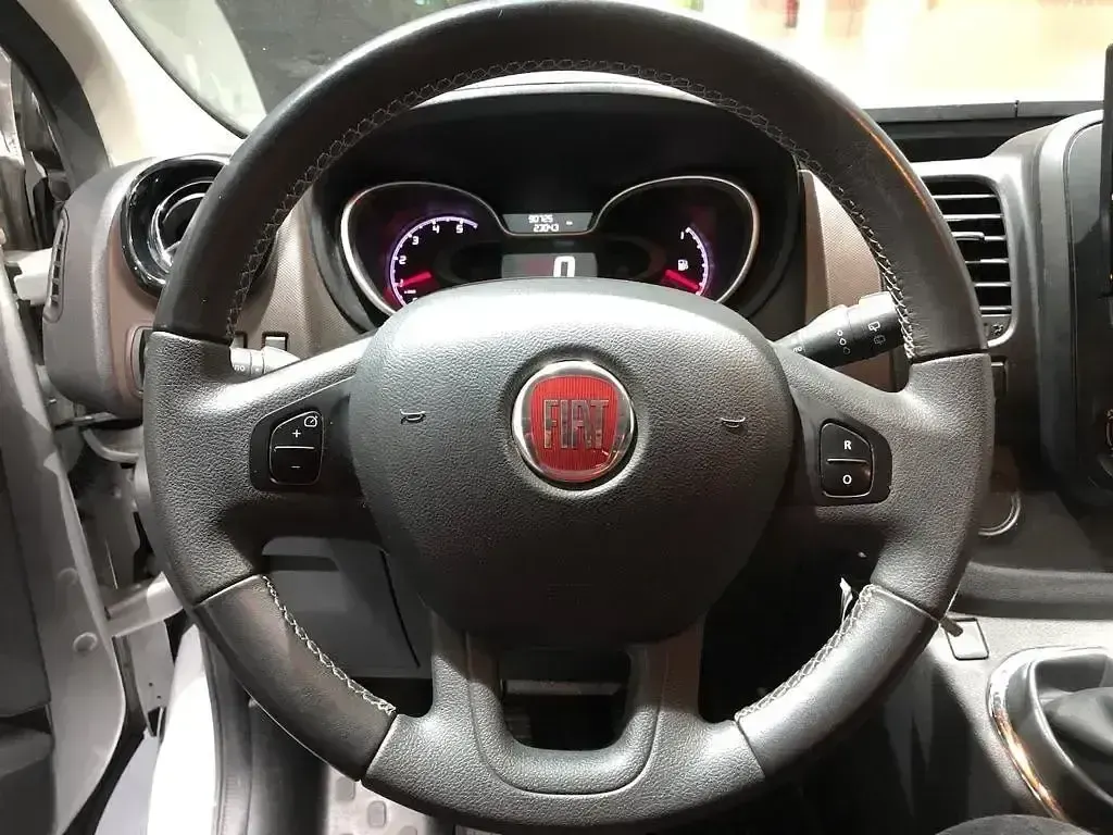 Usado Fiat Talento 120 CV (88 kW) 2019 Gris Monovolumen
