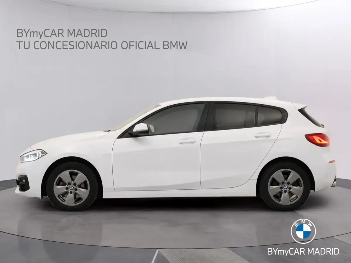 Usado BMW 118 Comfort Edition 150 CV (110 kW) 2022 Blanco Utilitario