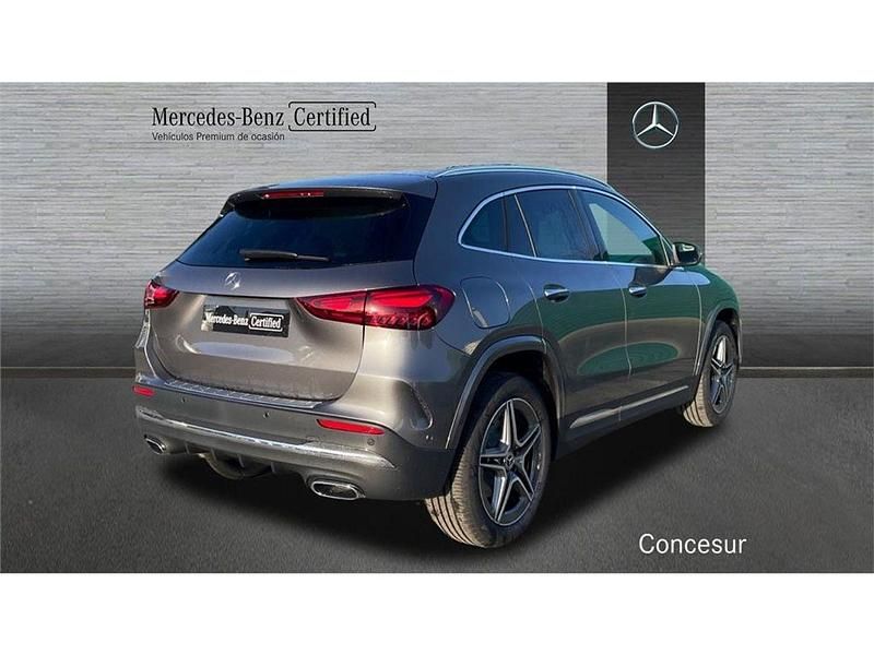 Usado Mercedes GLA200 163 CV (119 kW) 2025 Gris SUV