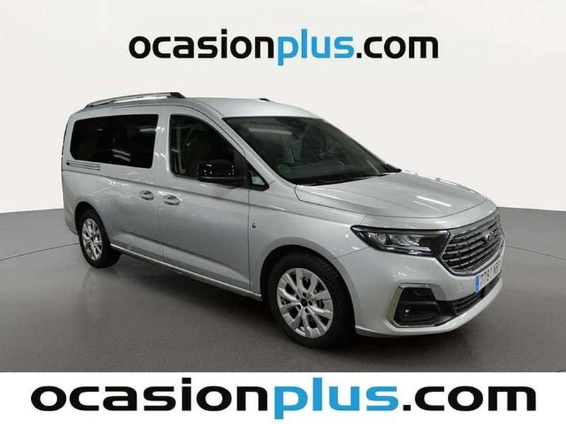 Usado Ford Tourneo Titanium 122 CV (89 kW) 2025 Plateado Van