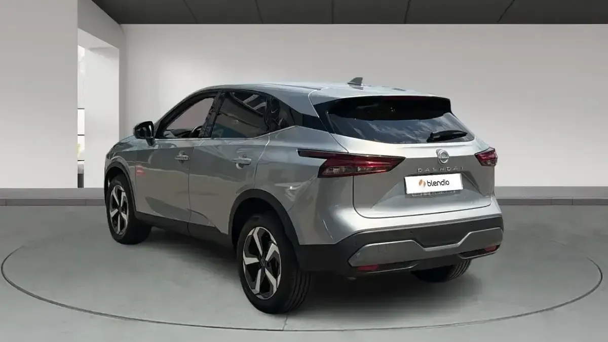 Usado Nissan Qashqai N-Connecta 140 CV (102 kW) 2024 Gris SUV