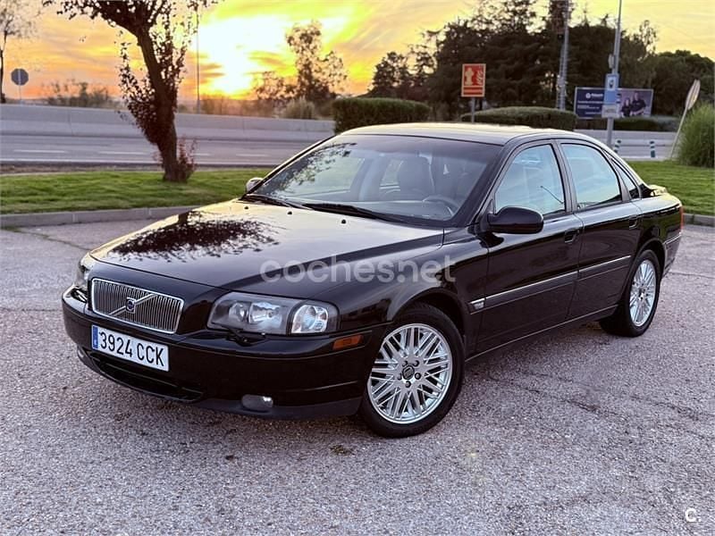 Negro Usado 2003 Volvo S80 Berlina | 3800 € - Imagen 1/4