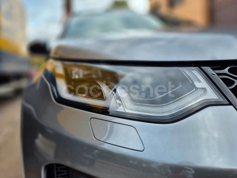 Usado Land Rover Discovery Sport HSE Luxury 150 CV (110 kW) 2020 Gris / plata SUV