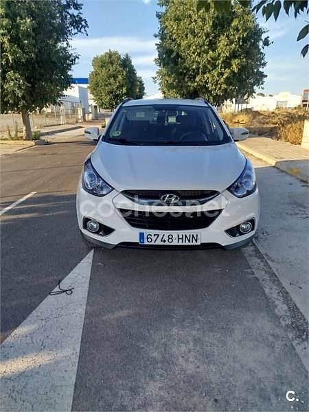 Blanco Usado 2013 Hyundai ix35 SUV | 8999 € (Precio justo) - Imagen 1/4