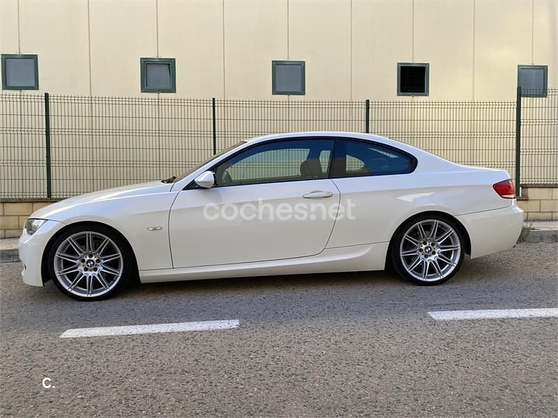 Usado BMW 320 177 CV (130 kW) 2008 Blanco Coupe