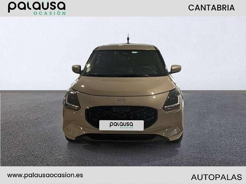 Usado Suzuki Swift 83 CV (61 kW) 2025 Beige Utilitario