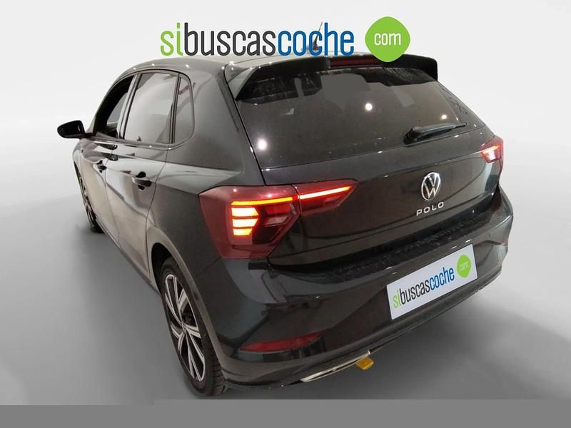 Usado VW Polo R-line 95 CV (69 kW) 2022 Negro Utilitario