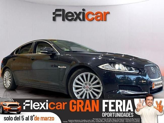 Usado Jaguar XF R-Sport 200 CV (147 kW) 2015 Negro Berlina