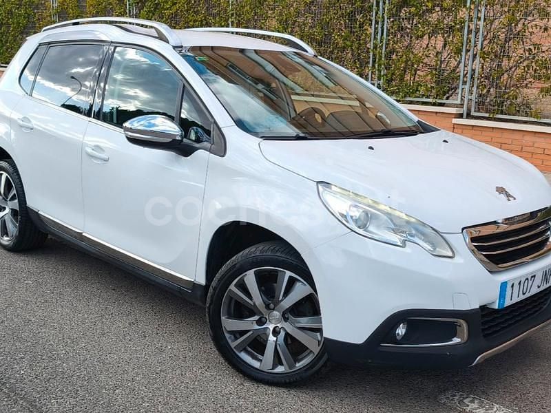 Usado Peugeot 2008 Allure 110 CV (80 kW) 2016 Blanco SUV
