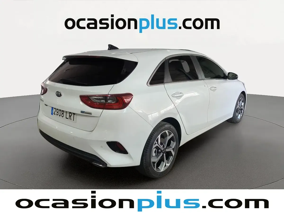 Usado Kia Ceed 160 CV (117 kW) 2021 Blanco Utilitario