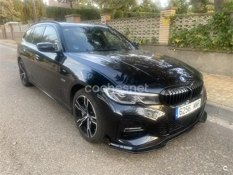 Käytetty BMW 330e M Performance 292 HP (214 kW) 2021 Musta Farmari
