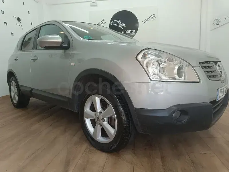 Usado Nissan Qashqai Acenta 140 CV (102 kW) 2009 Gris / plata SUV