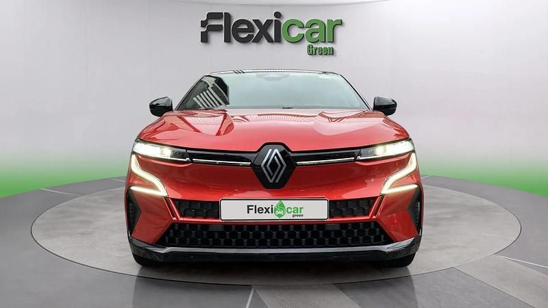 Usado Renault Megane E-Tech Equilibre 96 kW (131 CV) 2022 Rojo Berlina