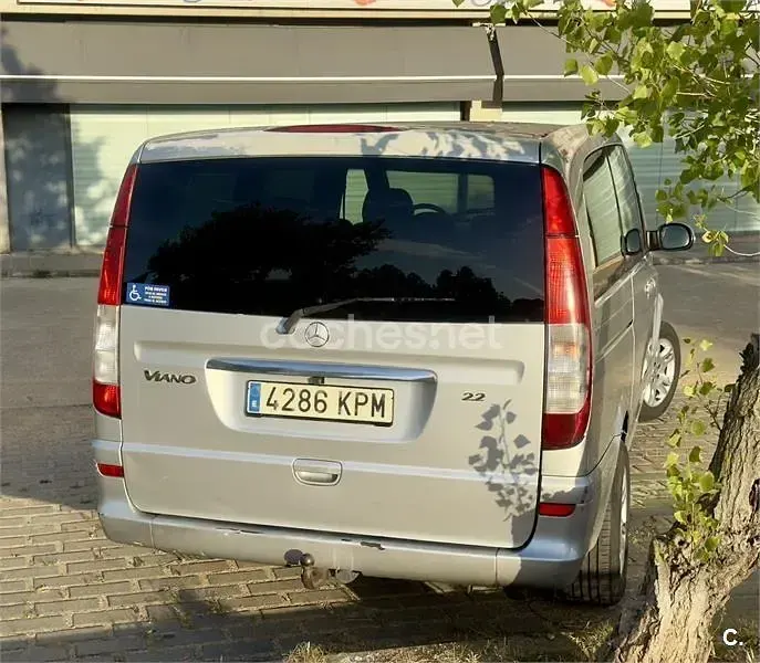 Usado Mercedes Viano 150 CV (110 kW) 2004 Gris / plata Monovolumen