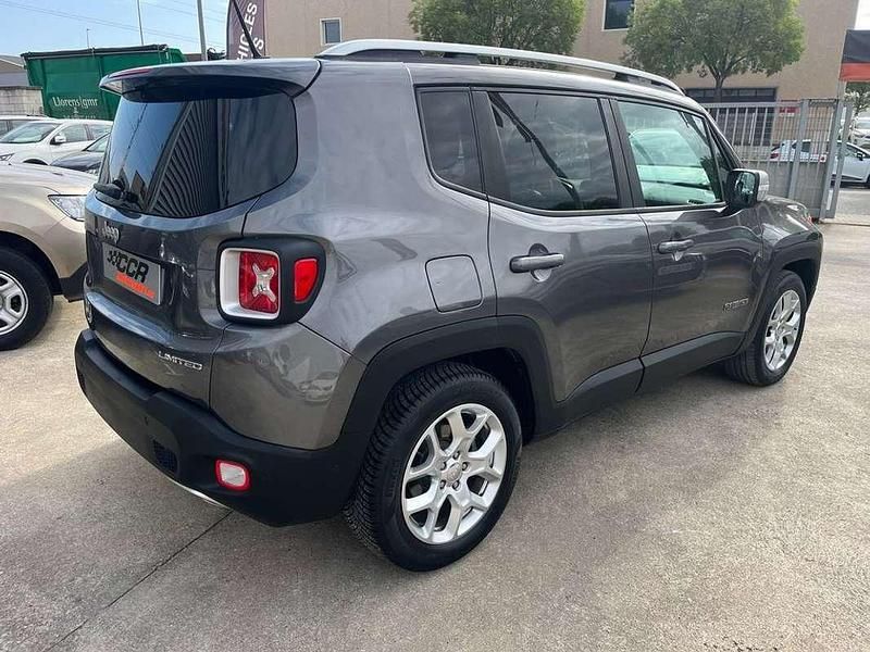 Usado Jeep Renegade Limited 121 CV (88 kW) 2017 Gris SUV