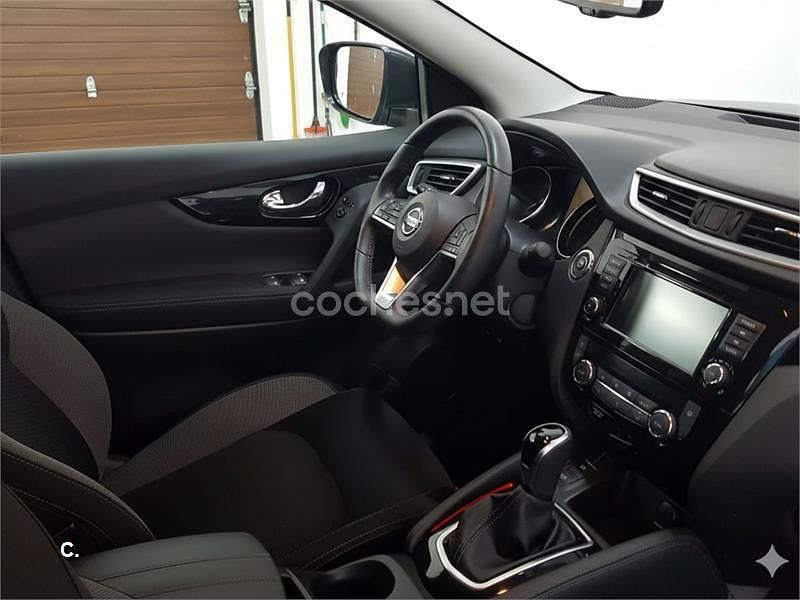 Usado Nissan Qashqai N-Connecta 158 CV (116 kW) 2021 Gris / plata SUV